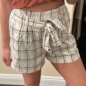 HAVE Plaid Tie Waist Shorts Cream Black Size Small